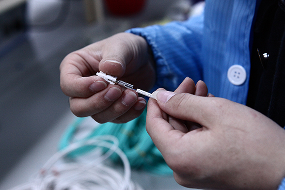 【廣州】物業(yè)采購單模光纖跳線、光纖收發(fā)器，勝為怒刷存在感